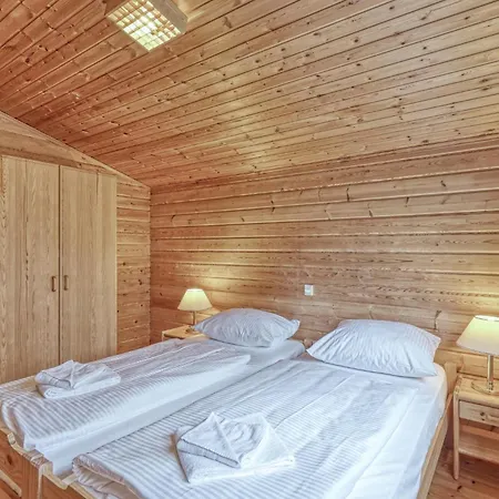 2 Bedroom Stunning In Masserberg 